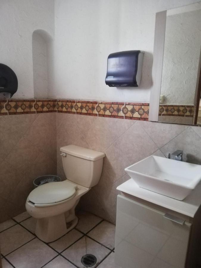 Hostal Avante Toluca Extérieur photo